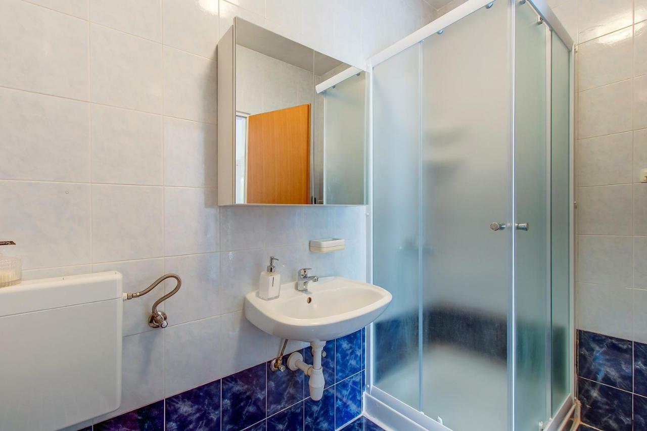 Apartment Rosmarino Mali Losinj Exterior photo